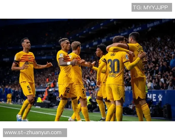 足球明星风采尽显精彩瞬间杂志特辑带你领略绿茵场上的传奇故事