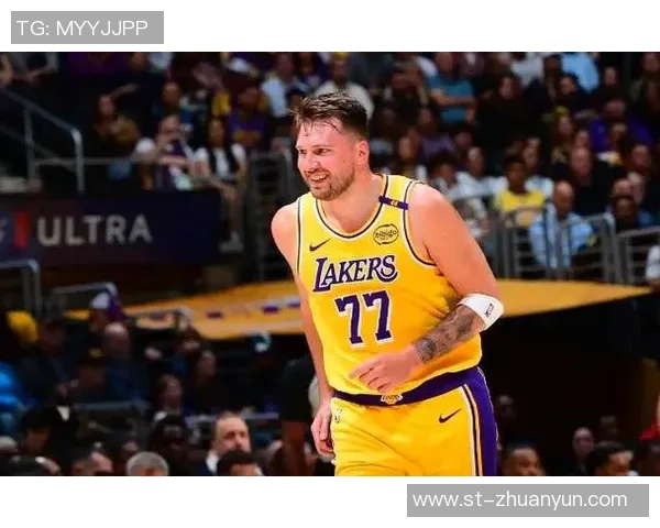 NBA决赛中的足球明星身份揭秘及其对比赛的影响分析 NBA决赛中的足球明星身份揭秘及其对比赛的影响分析