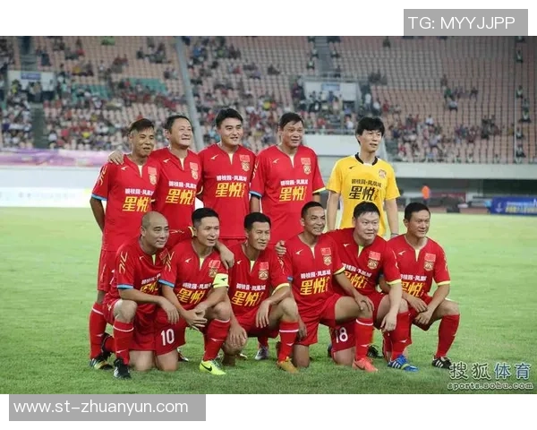 世界足球巨星曾踏足中国的精彩瞬间回顾与影响分析 世界足球巨星曾踏足中国的精彩瞬间回顾与影响分析