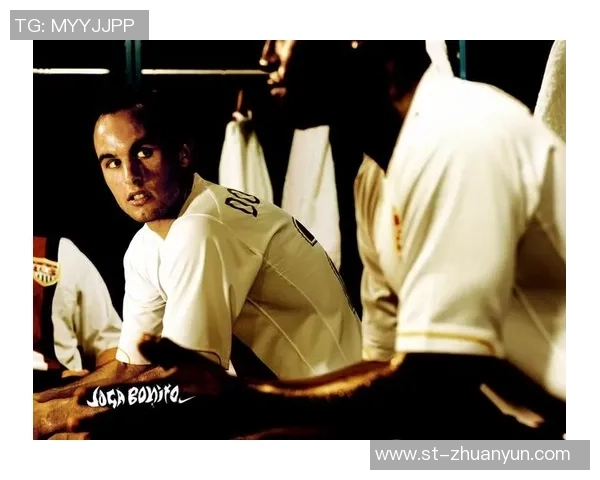 国外足球明星精彩写真视频展现运动魅力与个人风采的完美结合